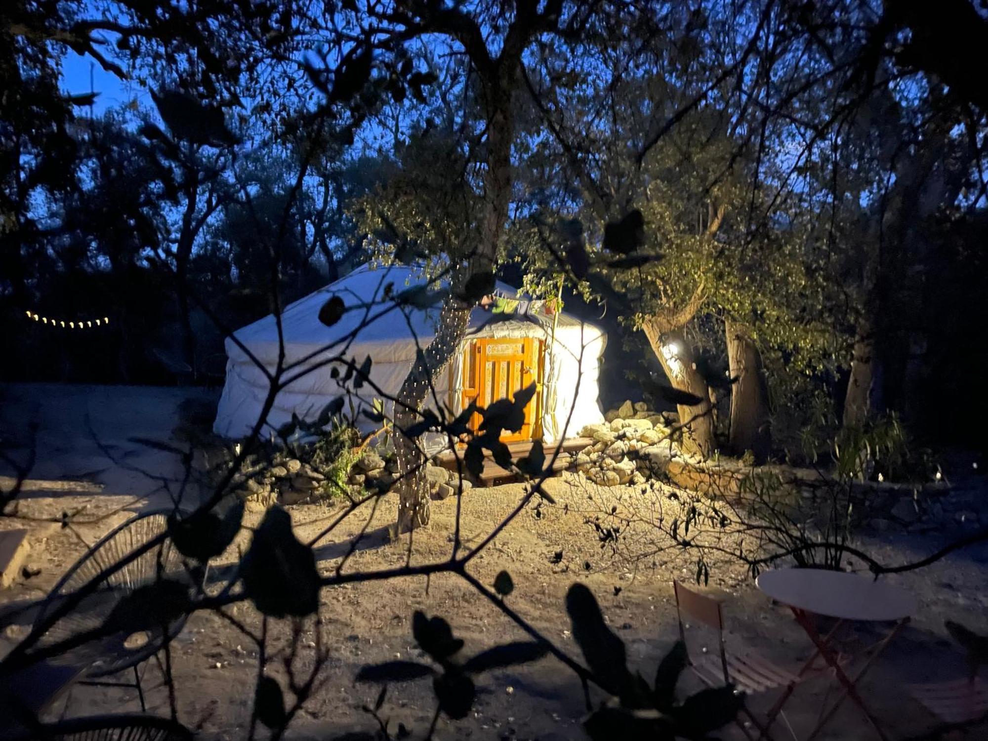 Au Soleil Mongol Bed and Breakfast Sorède Εξωτερικό φωτογραφία